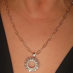 BEAUTIFUL BAGUETTES STAR PENDANT SILVER CLIP TRENDY NECKLACE